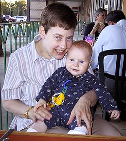 Dining alfresco at Sangria's, 25 May 2001